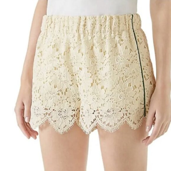 GUCCI FLOWER LACE SHORTS